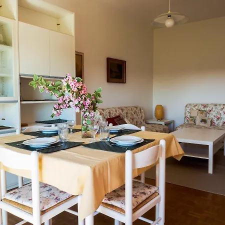 Apartment Anna Desenzano del Garda